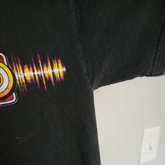 Thrashed Zero Skateboards T-Shirt Distressed 90's Size Small (has holes on back) - Picture 5 of 11